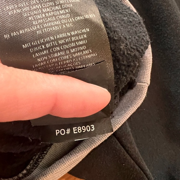 Rare Vintage 90s Volcom Center Logo Sweatshirt Hoodie. Size XL - Picture 9 of 9